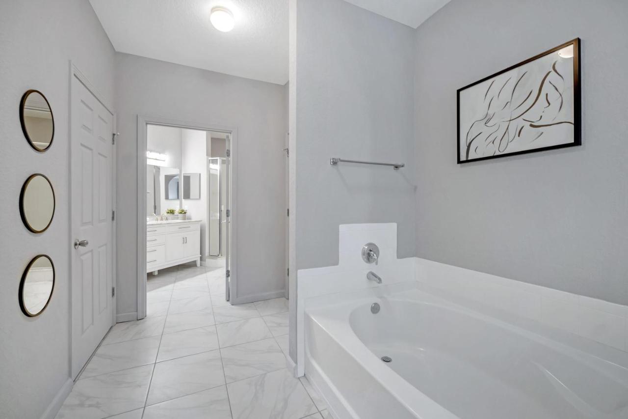 Near Disney - Spacious 3Br - Pool And Hot Tub! Orlando Kültér fotó